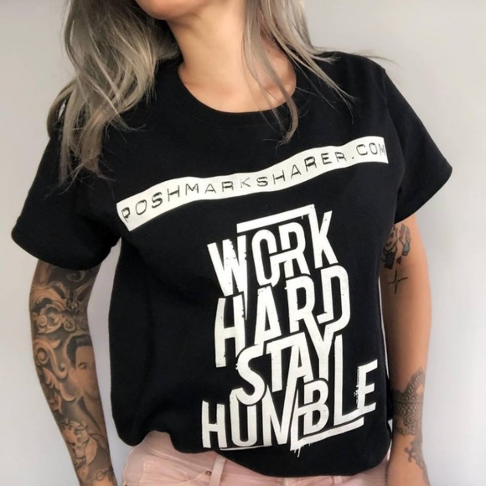 Poshmark Sharer Ultra Cotton T-Shirt, NWT.